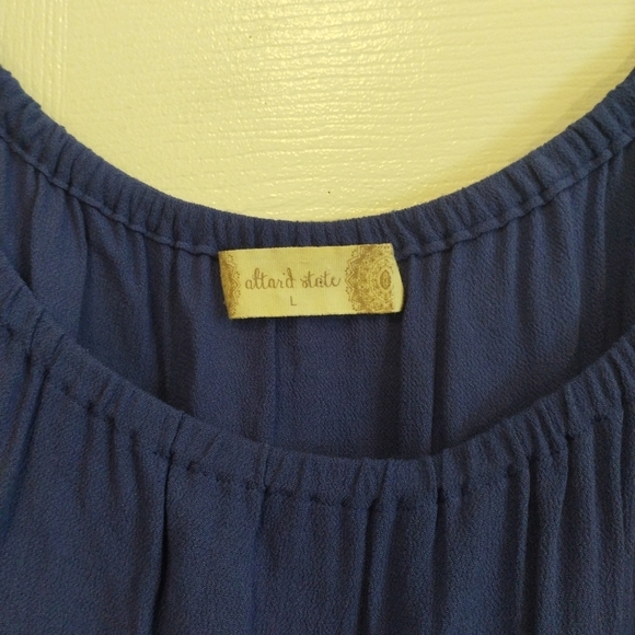 Alter'D State blue tunic top with shoulder floral embroidery - Picture 3 of 8